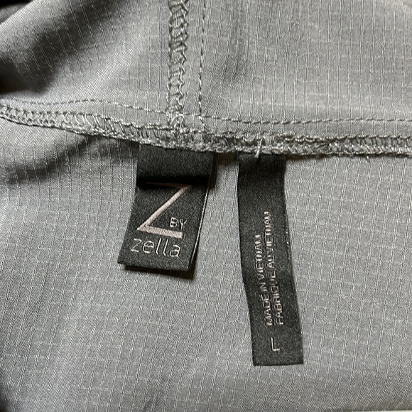 Grey Performance jacket with hood - Picture 5 of 7